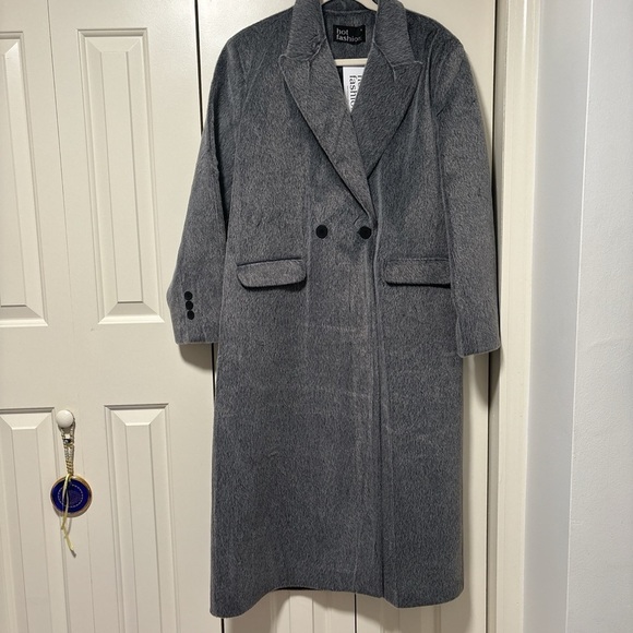 Jackets & Blazers - Elegant Oversized Winter Overcoat